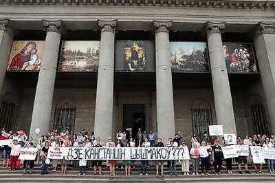 Lukashenko rewards security forces as Belarus protests rage on