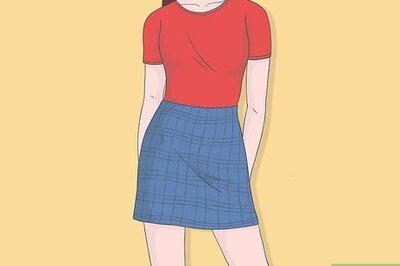 How to Wear a Plaid Skirt