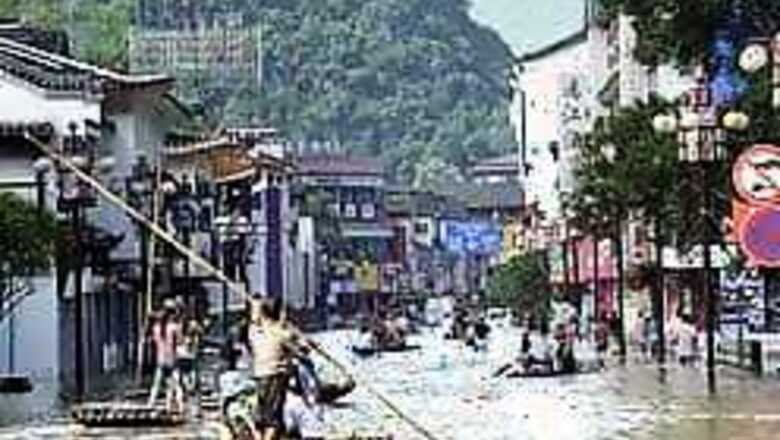 Tropical storm Fengshen hits China, floods kill 3