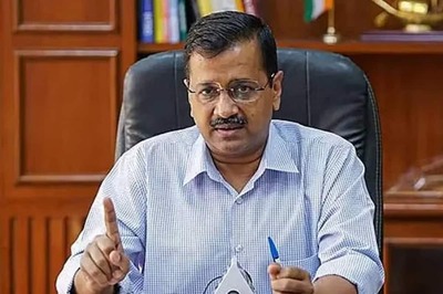 Delhi Police Team at CM Kejriwal's Residence Again to Serve Notice