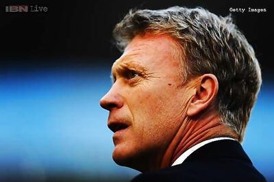 Moyes plugs in the hairdryer after derby mauling