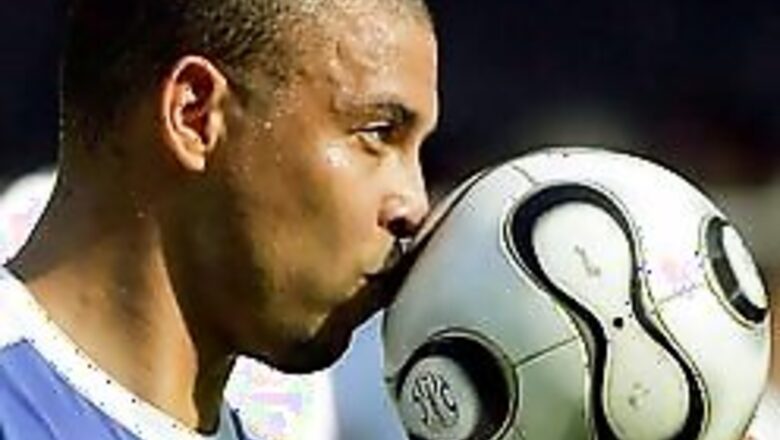 Ronaldo plays his 100th game for Brazil