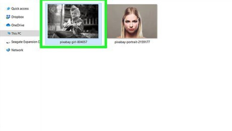 How to Use a Gradient Map Adjustment Layer to Colorize Your Photo