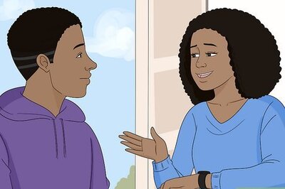 How to Know if Your Girlfriend Is Jealous