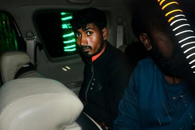 Parents of 22-yr-old Accused in Parl Security Breach Threaten To Kill Self If Not Given Chance To Meet Son