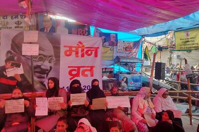 ‘Better be Silent Than Burst Crackers’: Shaheen Bagh Protesters Won’t Allow AAP Victory to Sabotage Stir