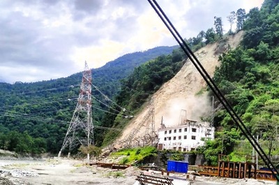 Massive Landslide Hits East Sikkim, Hydroelectric Project on Teesta Damaged | Video