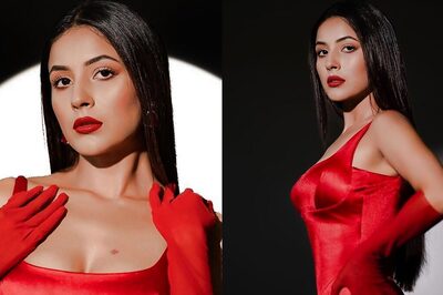 Shehnaaz Gill's Latest Hot Pictures Make Fans Sing 'Haye Haye Mirchi'; Check Here
