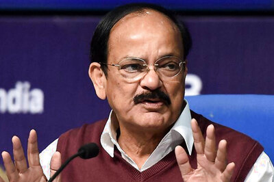 'English Mind' is an Illness, Not the Language, Says Vice President Venkaiah Naidu