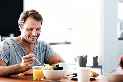 Heavy Breakfast and Light Dinner Can Help Shed Those Extra Kilos, Says Study
