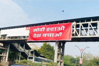 AAP to Display Posters Against PM Modi Across India on March 30