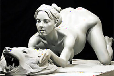 Oops! Now its naked Britney on view