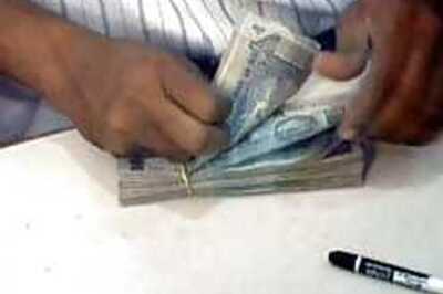 Rs 8.8 million hawala money seized in Kerala