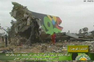 104 killed in Libya plane crash, child survives