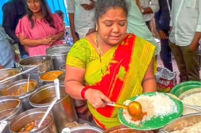 Telangana CM Intervenes After Cops Shut Kumari Aunty's Food Stall Citing Traffic Congestion
