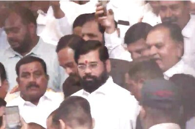 Administering Oath to Rebel MLAs Amounts to Murder of Democracy and Constitution: Shiv Sena