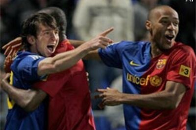 Barcelona go three clear with ninth straight win