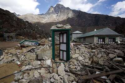 Moderate earthquake measuring 5.5 on Richter Scale hits Nepal
