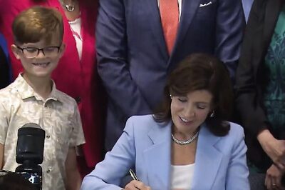 New York Adopts Social Media Algorithm Ban For Children, Allows Parents To Block ‘Addictive’ Feeds