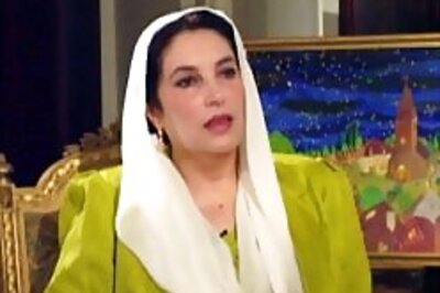 Benazir disallowed from flying out of Pakistan