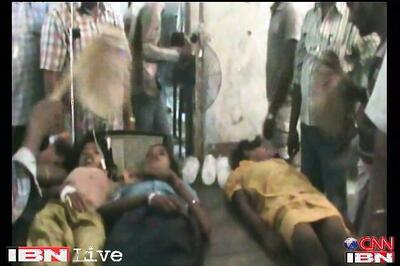 Paswan demands Nitish Kumar's resignation over midday meal deaths