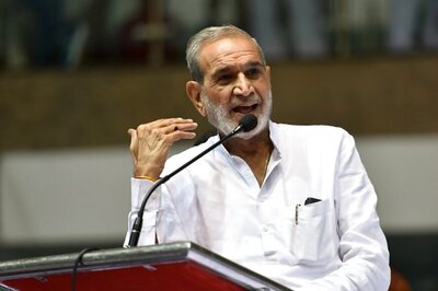 1984 Anti-Sikh Riots: SC to Consider Urgent Hearing to Sajjan Kumar on Bail Plea
