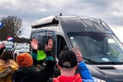 Inspired by Canadian Truckers Protest, 'Freedom Convoy' Enters Paris, Police Fire Tear Gas, Hundreds Fined