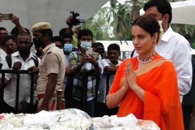 Kangana Ranaut Visits Late CM Jayalalithaa's Memorial Ahead of Thalaivii Release; See Photos