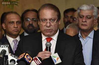 Pakistan army contradicts Sharif, says government asked it to mediate