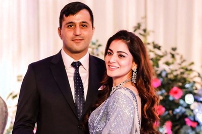 Shraddha Arya Wedding Reception: First Photos of 'Commander and Mrs Nagal' As Newly Wedded Couple