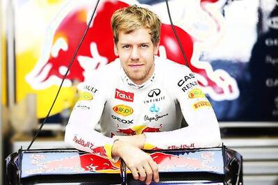 Vettel sets sights on youngest triple champion feat