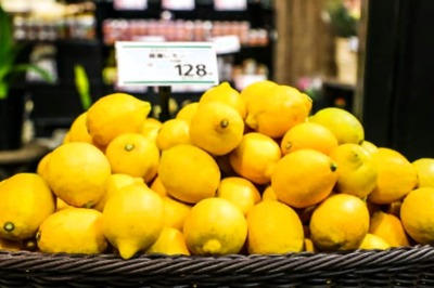 New Lemon Snack Trend Goes Viral, Is It Okay To Consume Whole Lemons?