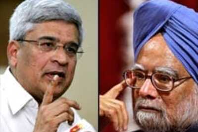 Time up on forest bill, Karat tells Manmohan
