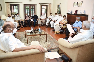 Sharad Pawar Chairs Meeting of Opposition Leaders amid Rumours of 3rd Front Against BJP