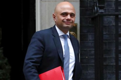Pak-origin UK Minister Promises to Review Immigration Cap Blocking Indian Doctors