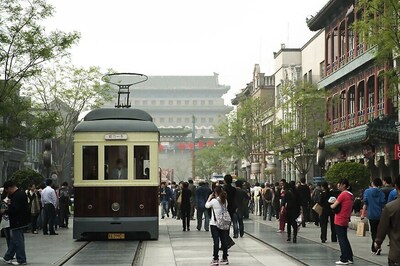 British Adventurer Aims to Cycle Around The World in 80 days