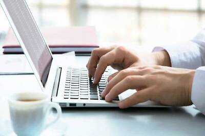 Online platforms providing opportunities to artists and designers to showcase their talent