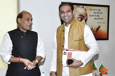 1989 Road Rage Moment Returns to Haunt Yogi Adityanath's Minority Affairs Minister