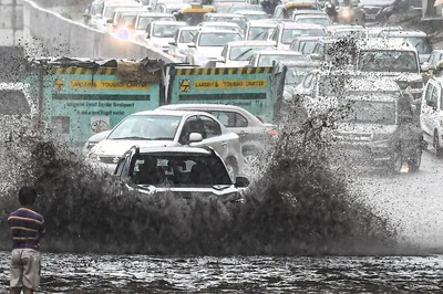 Delhi Monsoons: First Showers of the Season Brings Traffic Snarls, Water Logging with it