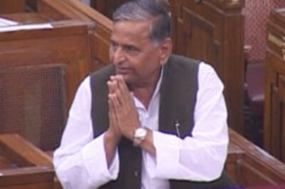 Mulayam takes up V P Singh's case