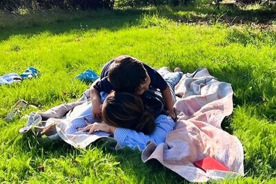 Kareena Kapoor and Jeh Prepare For Their Summer Vacay to End With a Nap in the Park; See Photo