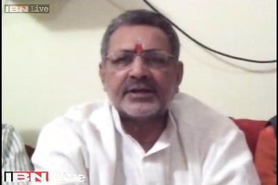 Live: Giriraj Singh breaks down after PM Modi pulled him up for remarks on Sonia's skin colour