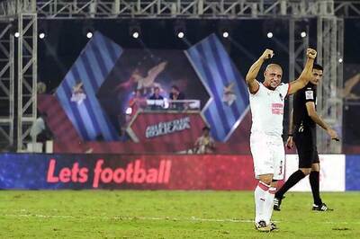 ISL 2015: Roberto Carlos, Brazilian players unhappy with Delhi Dynamos management