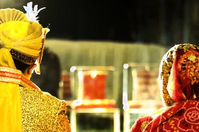 Watch: Bride Storms Out Of The Wedding Hall During Pheras