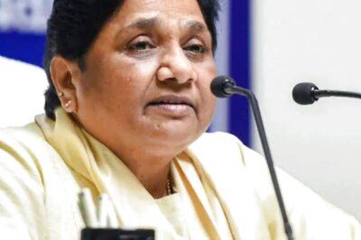 News 18 Evening Digest: Mayawati Calls SP 'anti-Dalit' Party; China Reports Dip in Daily Coronavirus Cases and Other Stories