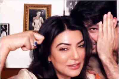 Sushmita Sen Embarrasses Boyfriend Rohman Shawl, Watch Video
