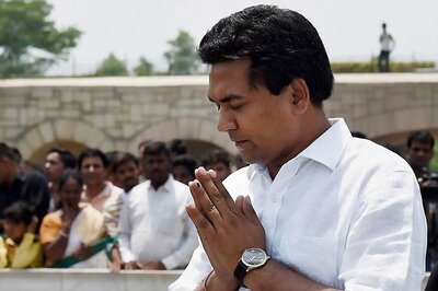 Kapil Mishra Begins Fast, Seeks AAP Leaders' Foreign Trip Details