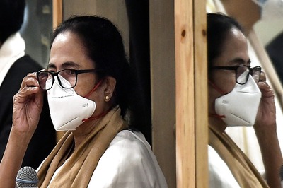 Raid Hotels Where Carcasses of Cattle Killed During Cyclone Are Being Sold: Mamata Tells Officials