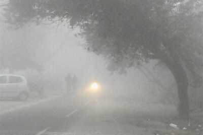 Another Chilly Day in Delhi, Fog Affects 35 Trains