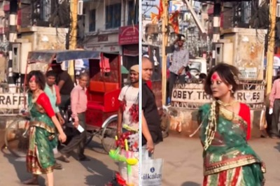 Watch: Woman Grooves To Ami Je Tomar On Guwahati Street, Internet Asks ‘What Is The Need?’